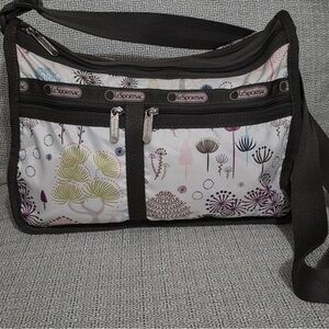 LeSportsac Women's Crossbody bag in the print “Flurry”